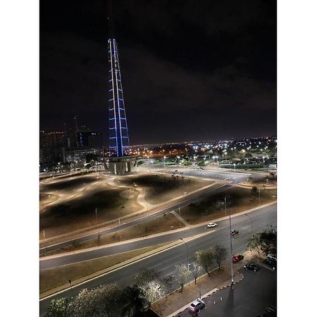 Flat Encantador No 7º Com Vista Pra Torre De Tv ブラジリア エクステリア 写真