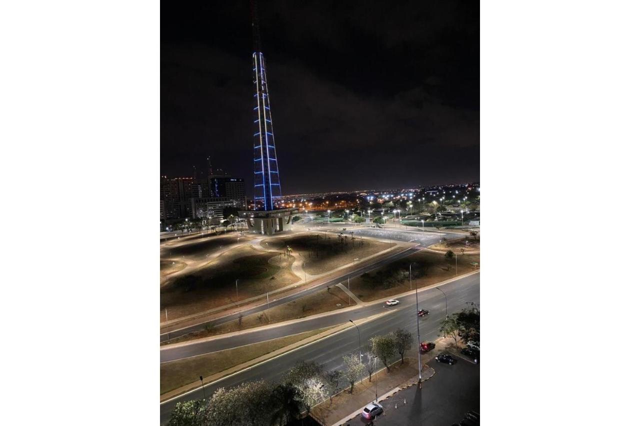 Flat Encantador No 7º Com Vista Pra Torre De Tv ブラジリア エクステリア 写真